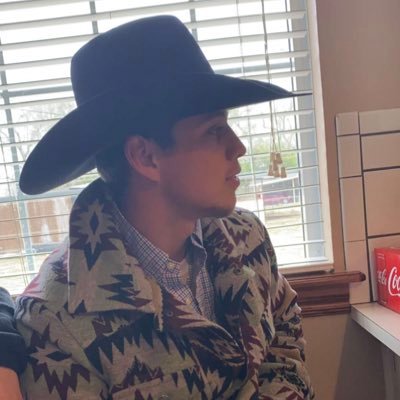 Profile Photo of Juan Gonzalez (@juangonzalez__4) on Twitter