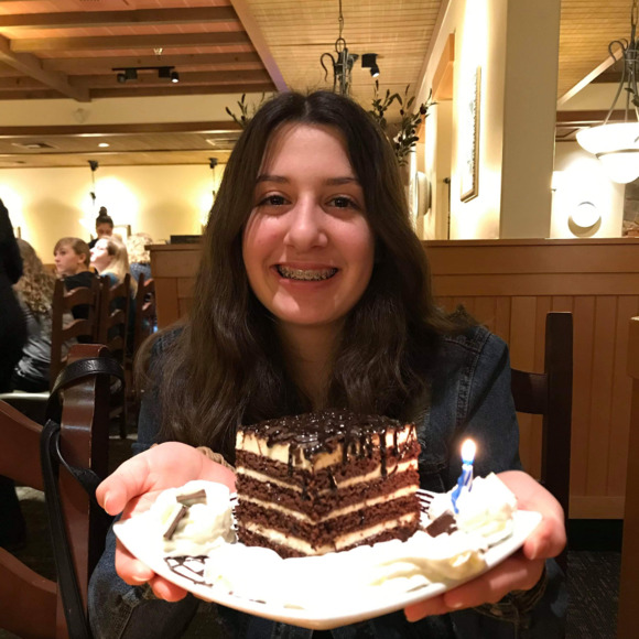 Profile Picture of Sarah Dolak (@sarahdolak11) on Poshmark