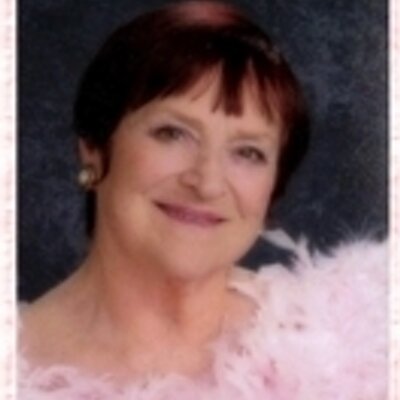 Profile Picture of Shawna Cobb (@cobbthrlrj) on Twitter