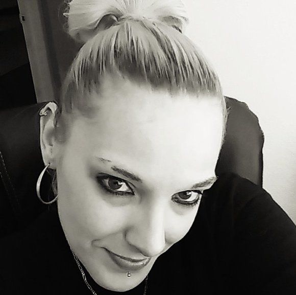 Profile Picture of Crystal Westmoreland (@crystalwestmore) on Poshmark