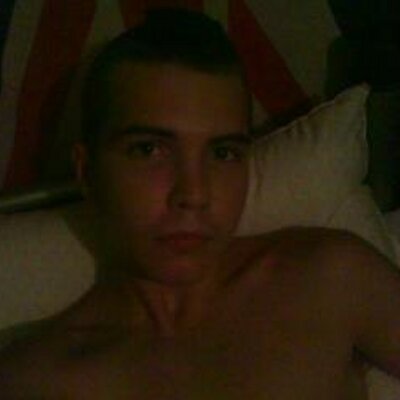 Profile Picture of John Felger (@vXxJayJayxXv) on Twitter