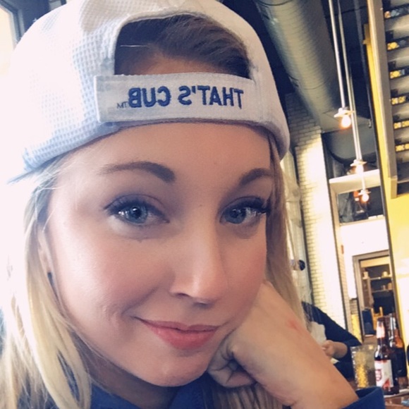 Profile Picture of Jamie Gibbons (@jamieg2691) on Poshmark