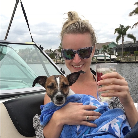 Profile Picture of Tori Murphy (@torimmurphy123) on Poshmark