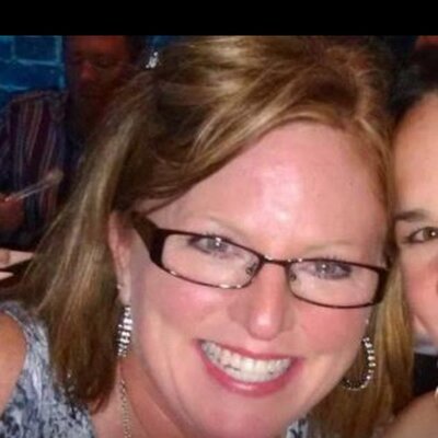 Profile Picture of Julie Maddox (@Jamminjules73) on Twitter