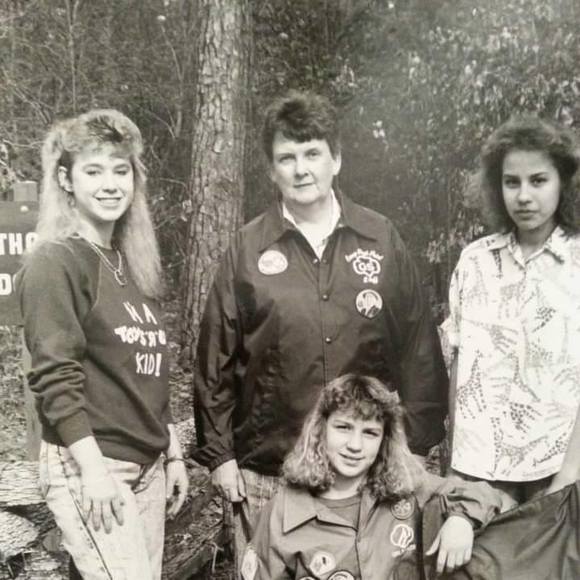 Profile Picture of Lori Allen (@llallen72) on Poshmark