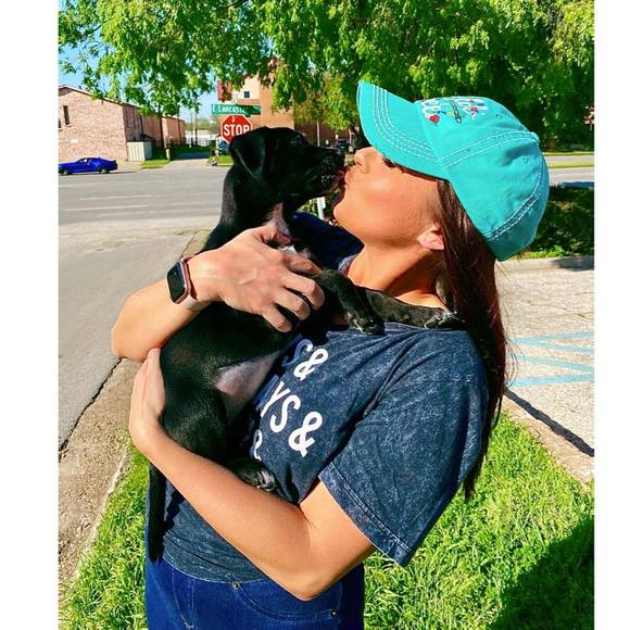 Julie Thetford - Poshmark Profile Picture of Julie Thetford (@julesthet) on Poshmark