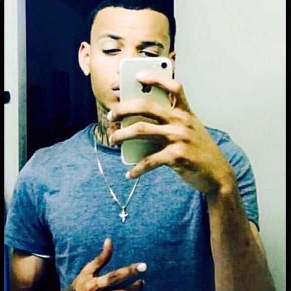 Profile Picture of Raysean Redd (@raysean_redd) on Poshmark