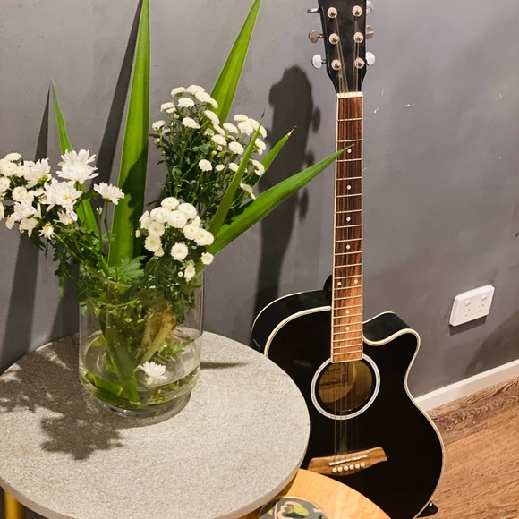 Profile Picture of Sabah Sarosh (@sabahsash) on Poshmark