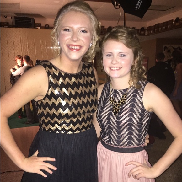 Profile Picture of Haley Denton (@haleydenton_) on Poshmark