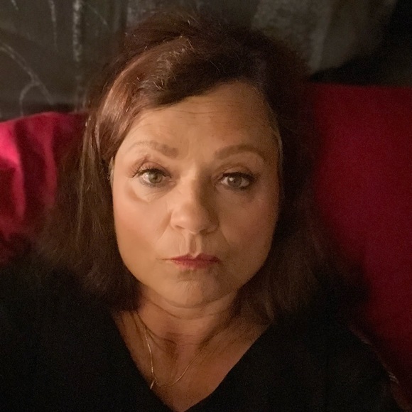 Christine Hayman - Poshmark Profile Picture of Christine Hayman (@christinehayman) on Poshmark