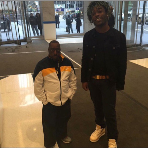 Profile Picture of Jacob Silverstein (@jacobsilv) on Poshmark