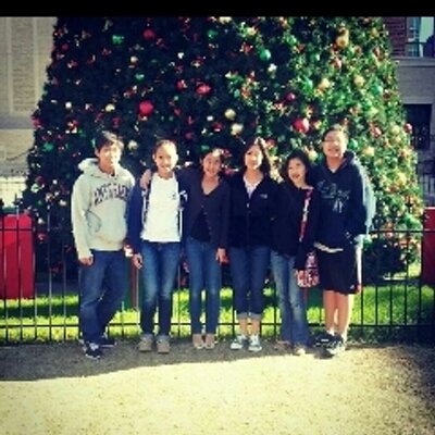 Profile Picture of Julia Ding (@Julia_Ding7231) on Twitter