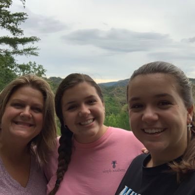 Profile Picture of Heather Watson (@HeatherLynnG8R) on Twitter