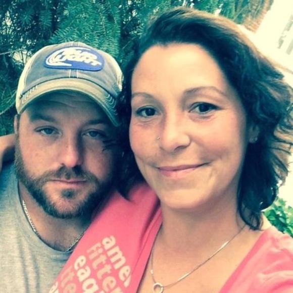 Profile Picture of Brandi Eisenmann (@brandieisenmann) on Poshmark