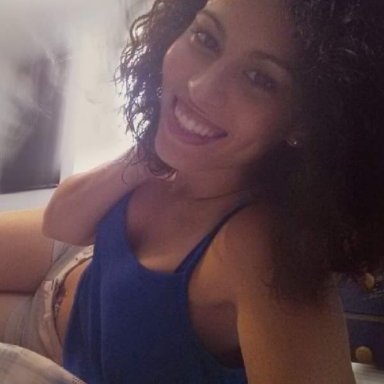 Profile Picture of Carmen (@Carmen_Crystal_) on Twitter