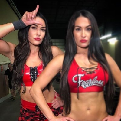 Profile Picture of ❤️ Bellalution ❤️ (@twoshoesonepair) on Twitter