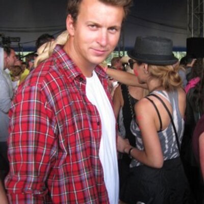 Profile Picture of Robert Willey (@robbiewill88) on Twitter