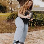 Profile Picture of D O R O T H Y 🌻 (@dorothybernard_) on Instagram