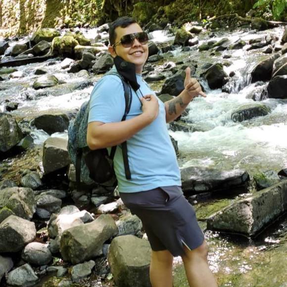 Profile Picture of Jose Paz (@pinturaspazmar) on Poshmark