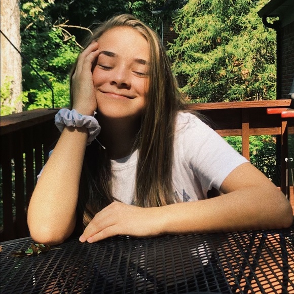 Profile Picture of Ada Bennett (@adalbennett) on Poshmark