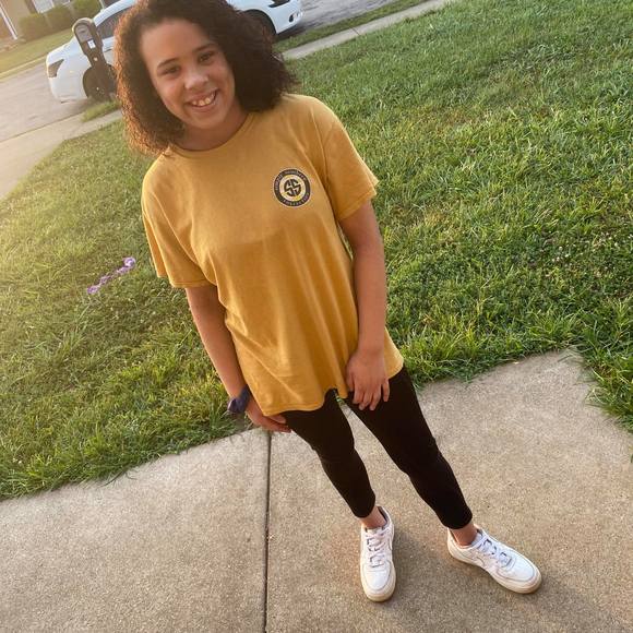 Profile Picture of Sienna Zurcher (@siennazurcher) on Poshmark