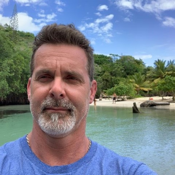 Profile Picture of Steven Rodrigue (@rodriguesteven) on Poshmark