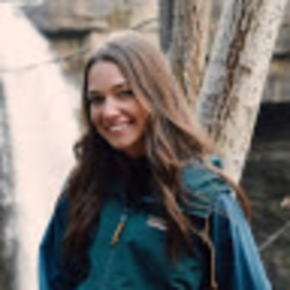 Profile Picture of Alex Kinsella (@alex_kinsella) on Poshmark