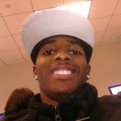 Profile Picture of Nicholas Warfield (@LimeJuiceLarry1) on Twitter
