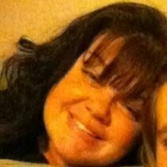 Profile Picture of Kim Lemmon (@kimlemmon) on Poshmark
