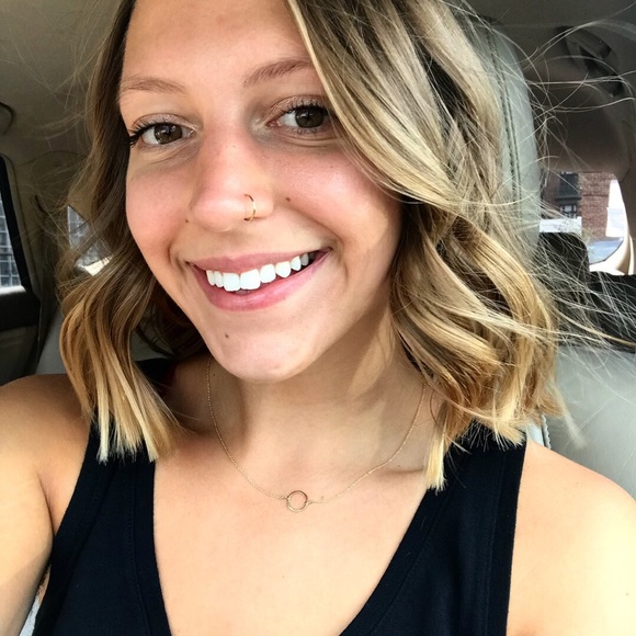 Profile Picture of Emilie Krysa (@krysaem) on Poshmark