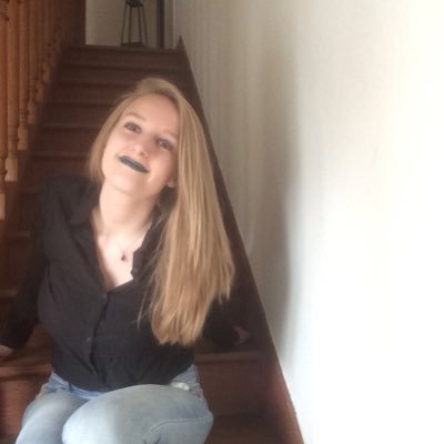 Profile Picture of Juliette Petitfils (@juliettepetitf1) on Twitter
