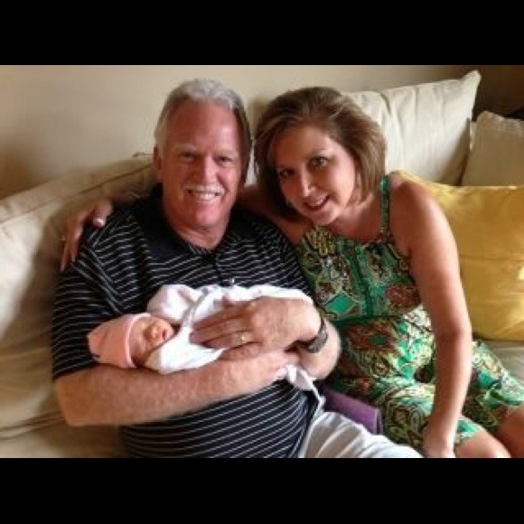 Profile Picture of Debbie Vandam (@dlvandam) on Poshmark