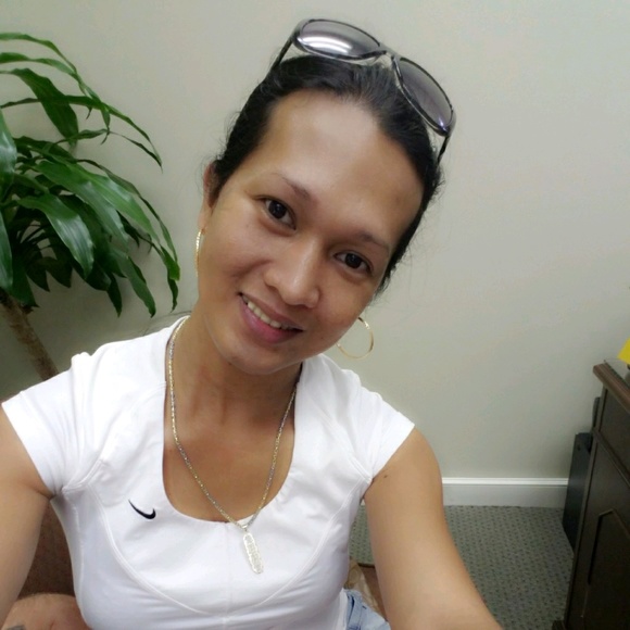 Profile Picture of Ruel Prine (@jazzyprine) on Poshmark