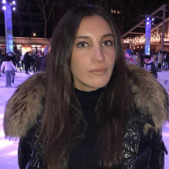 Profile Picture of Chana leah Backman (@chanab398) on Poshmark