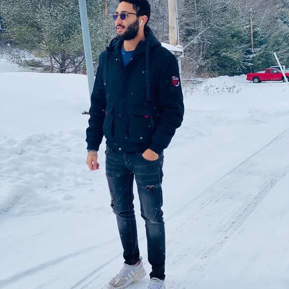 Profile Picture of Amr Nasr (@amrnasr244) on Poshmark