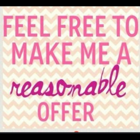 Profile Picture of Daniela Pereira (@nany_28) on Poshmark