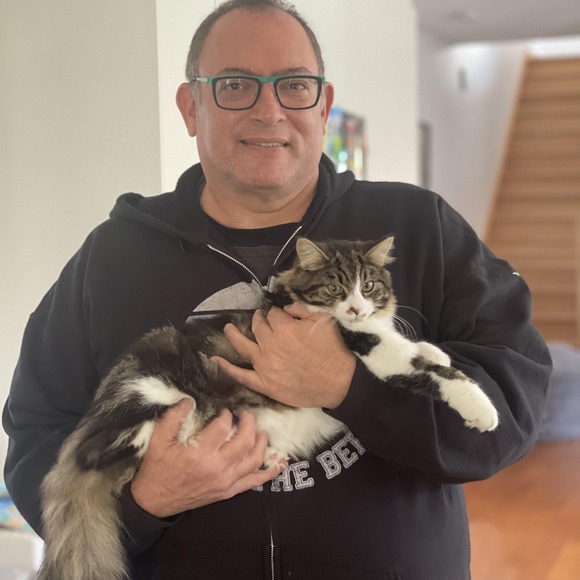 Adam Anschel - Poshmark Profile Picture of Adam Anschel (@dymo481) on Poshmark