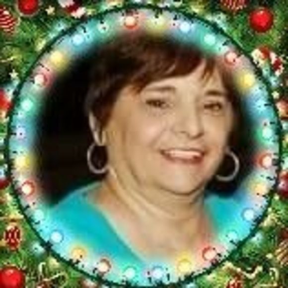 Profile Picture of Elsie Sciabbarrasi (@es5189) on Poshmark