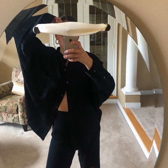 Profile Picture of Gigi Joseph (@gigi_joseph) on Poshmark