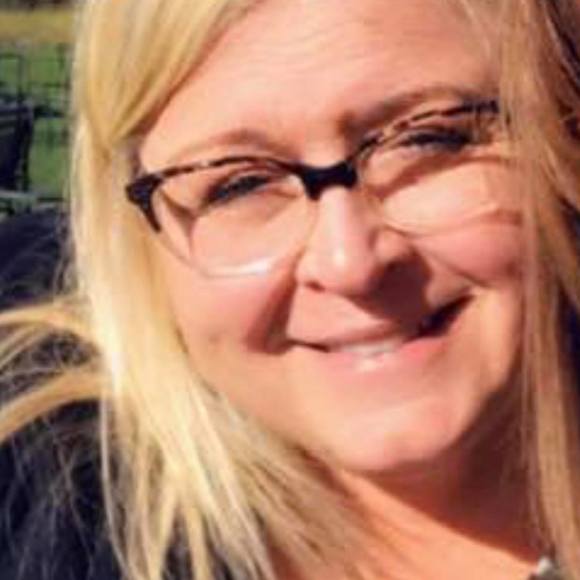 Profile Picture of Tammy Houseal (@house6261) on Poshmark