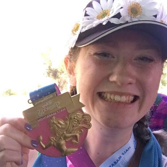 Profile Picture of Taylor Corris (@taylorcorris) on Poshmark