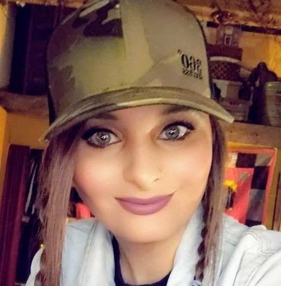 Profile Picture of Savannah Lowham (@savannahtilley) on Poshmark