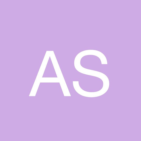 Profile Picture of Anne Schaefer (@schaefer63) on Poshmark