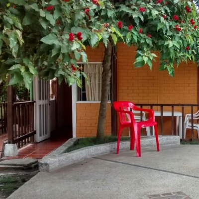 Profile Picture of Cabañas El Bunker (@GloriaMutis) on Twitter
