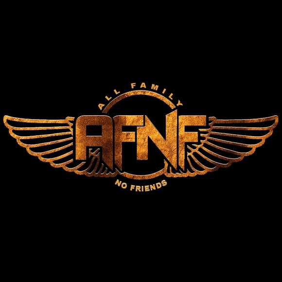 Profile Picture of Michael Gilmore (@silkafnf) on Poshmark