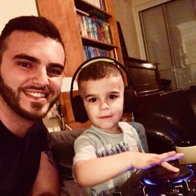 Profile Picture of Alexander Grim (@AlexanderGrim2) on Twitter