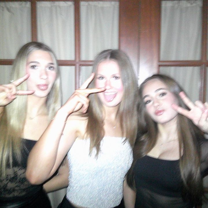 Profile Picture of loreleien (@loreleien) on Tiktok