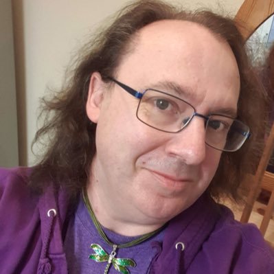 Profile Picture of Matt Resident Hawthorn Crafts Art Elf (@ResidentElf) on Twitter