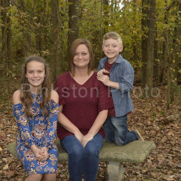 Tori Skaggs - Poshmark Profile Picture of Tori Skaggs (@toetoe1_) on Poshmark