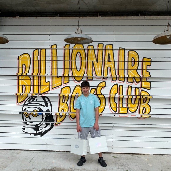 Profile Picture of Craig Radulescu (@craig_radulescu) on Poshmark